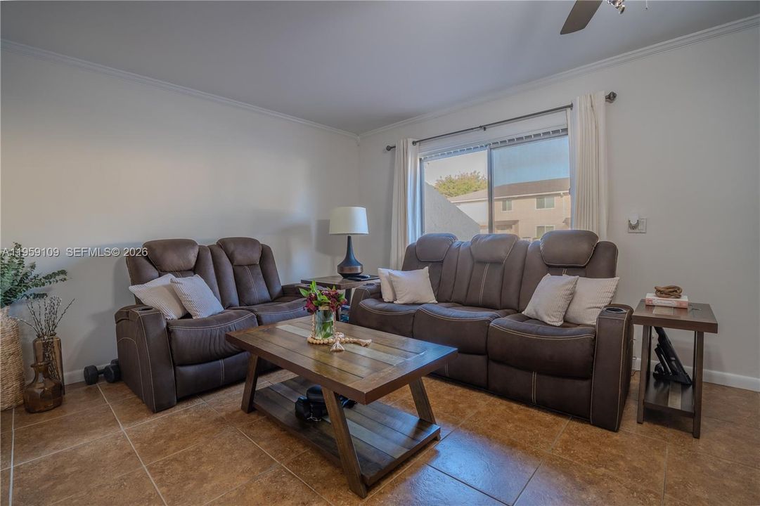 For Sale: $360,000 (3 beds, 2 baths, 1540 Square Feet)