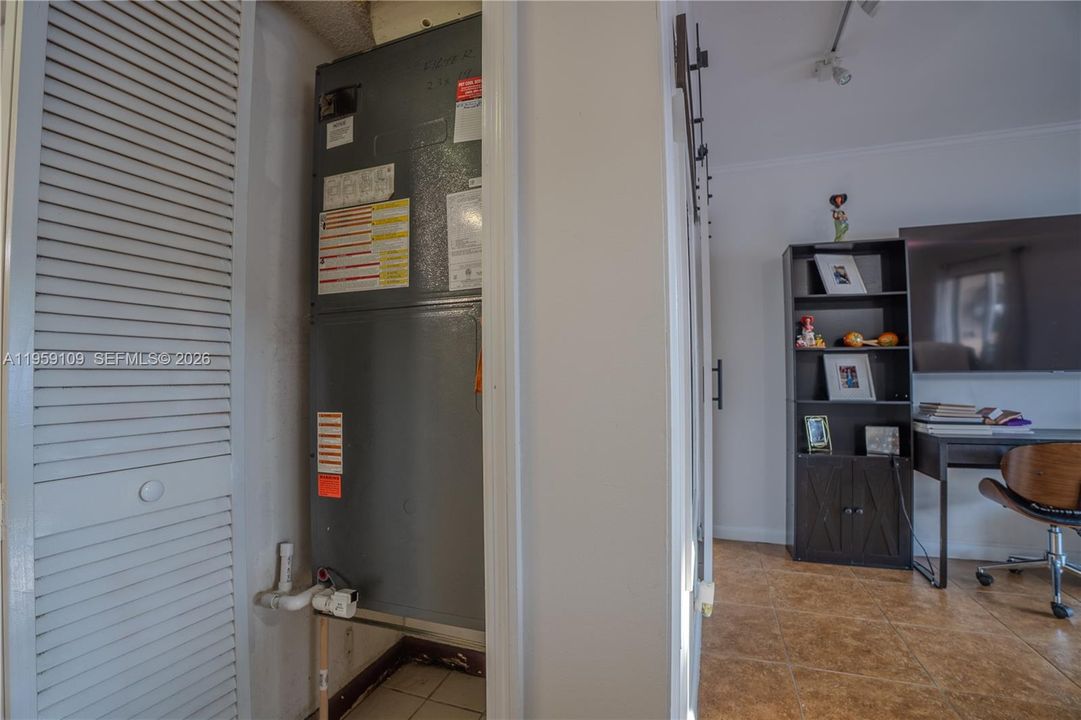 For Sale: $360,000 (3 beds, 2 baths, 1540 Square Feet)