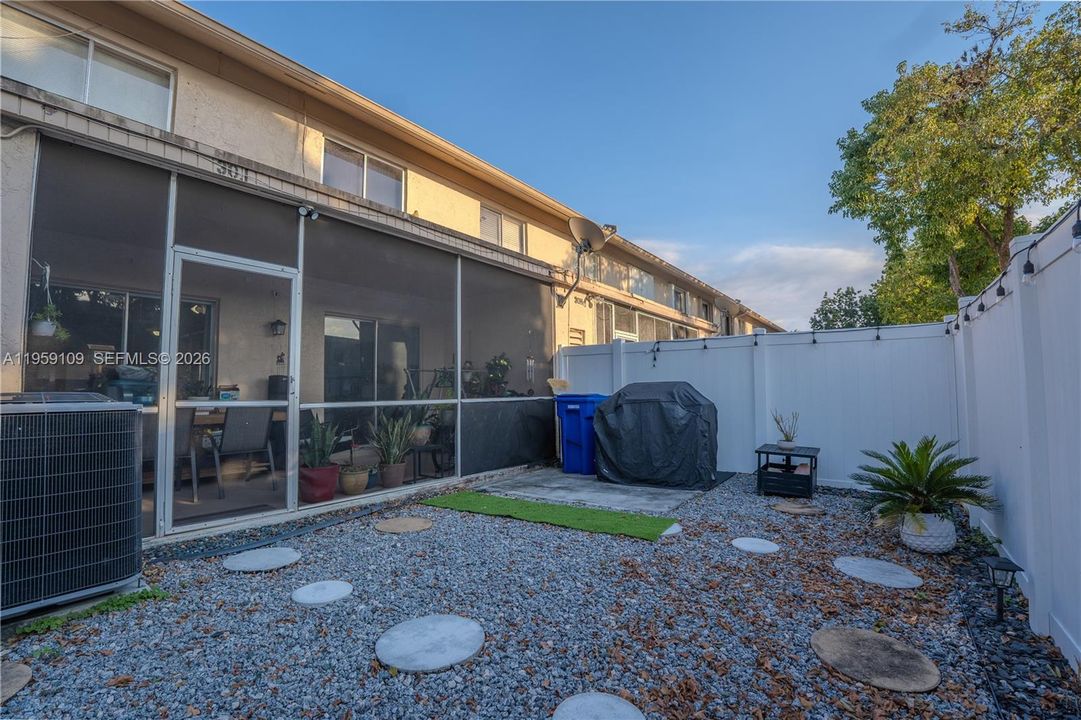 For Sale: $360,000 (3 beds, 2 baths, 1540 Square Feet)