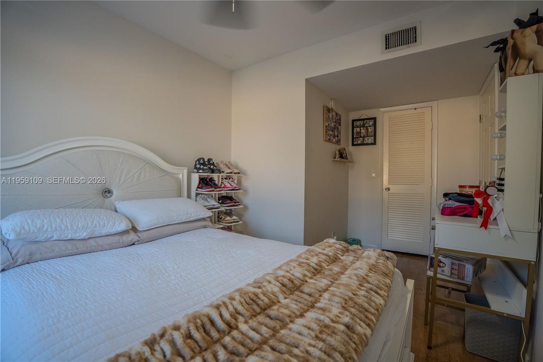 For Sale: $360,000 (3 beds, 2 baths, 1540 Square Feet)