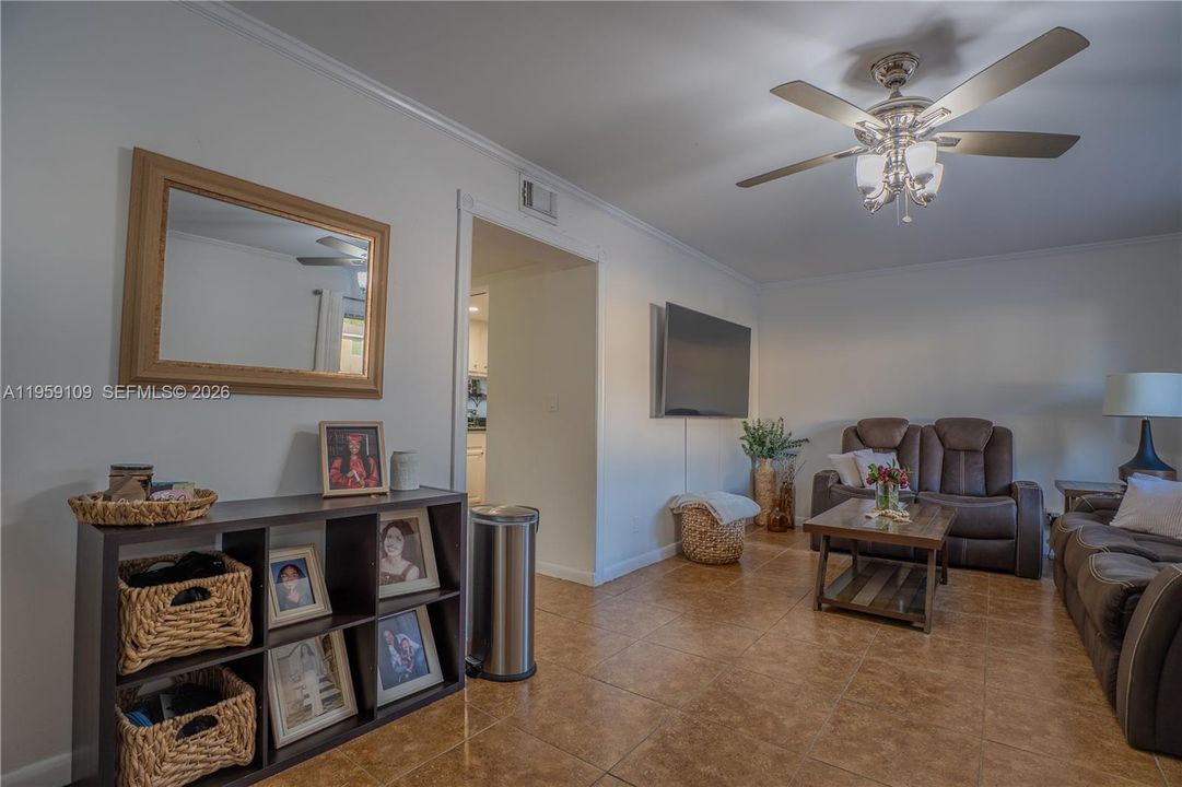 For Sale: $360,000 (3 beds, 2 baths, 1540 Square Feet)