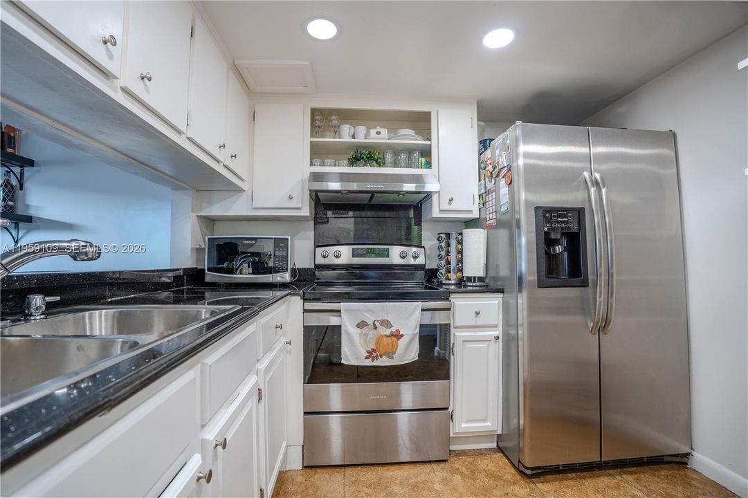 For Sale: $360,000 (3 beds, 2 baths, 1540 Square Feet)