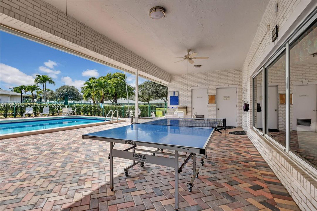 En Venta: $215,000 (2 camas, 2 baños, 1238 Pies cuadrados)