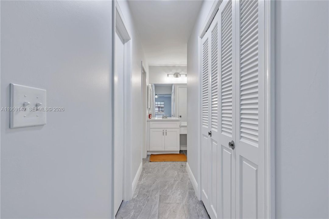 En Venta: $215,000 (2 camas, 2 baños, 1238 Pies cuadrados)