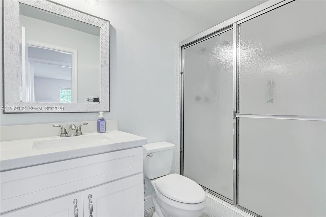 En Venta: $215,000 (2 camas, 2 baños, 1238 Pies cuadrados)