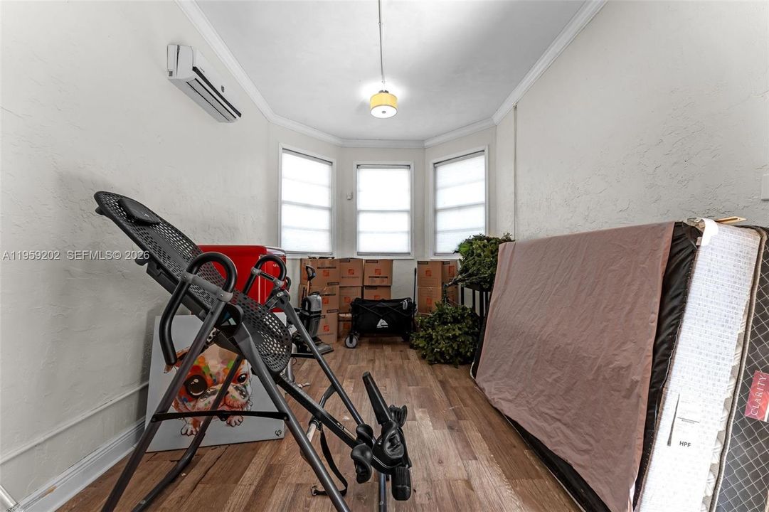 INSIDE STUDIO