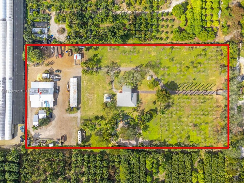 FOOTPRINT VIEW OF THE 5 ACRES.