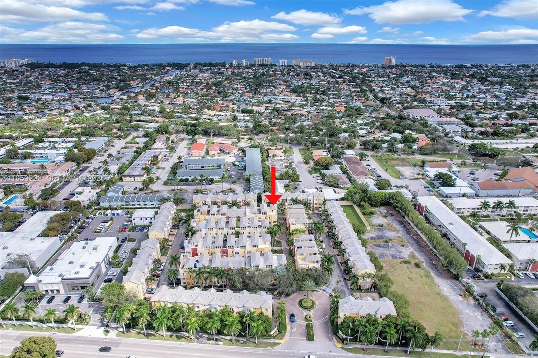 For Sale: $550,000 (3 beds, 3 baths, 1854 Square Feet)