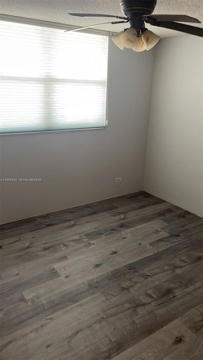 For Sale: $209,000 (2 beds, 2 baths, 1025 Square Feet)