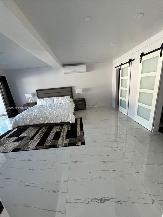 For Rent: $12,000 (5 beds, 3 baths, 1654 Square Feet)