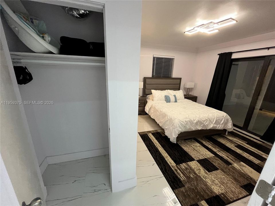 For Rent: $12,000 (5 beds, 3 baths, 1654 Square Feet)