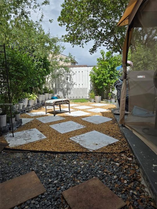 En Venta: $375,000 (3 camas, 2 baños, 1308 Pies cuadrados)