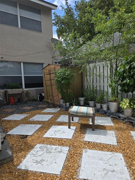 En Venta: $375,000 (3 camas, 2 baños, 1308 Pies cuadrados)