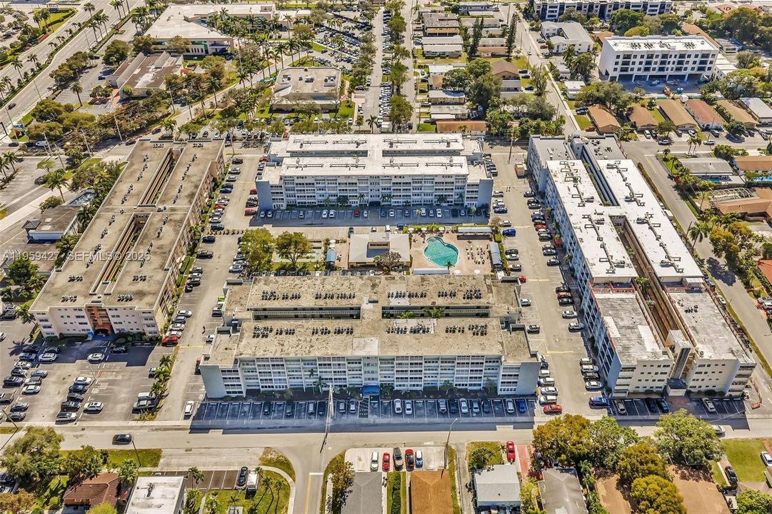 На продажу: $159,000 (1 спален, 1 ванн, 770 Квадратных фут)