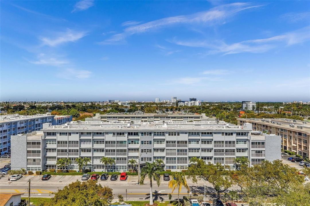 На продажу: $159,000 (1 спален, 1 ванн, 770 Квадратных фут)