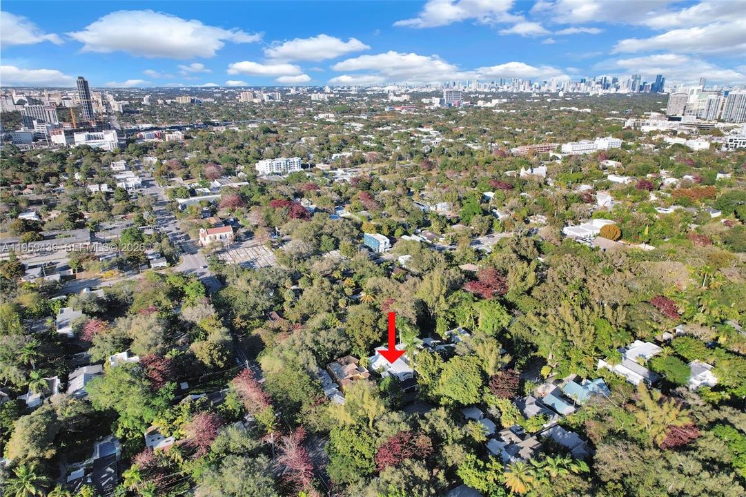 For Sale: $3,199,000 (4 beds, 4 baths, 3825 Square Feet)