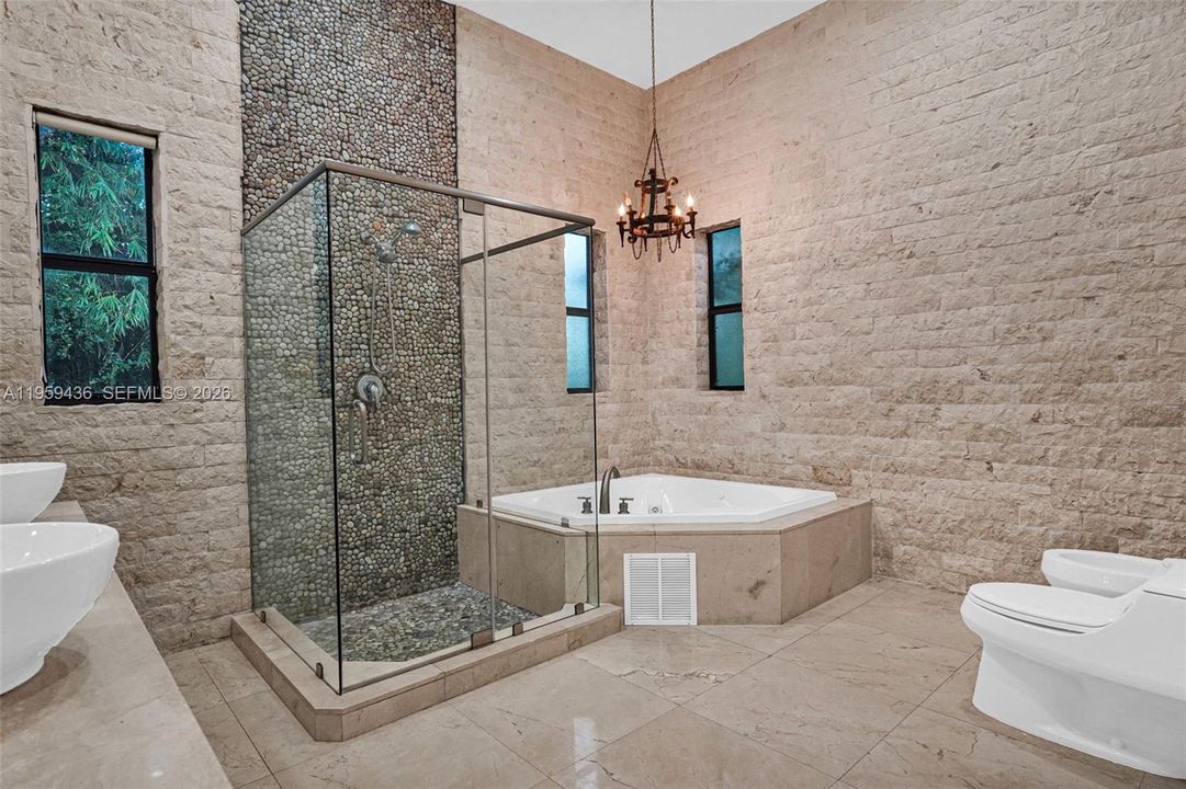 For Sale: $3,199,000 (4 beds, 4 baths, 3825 Square Feet)