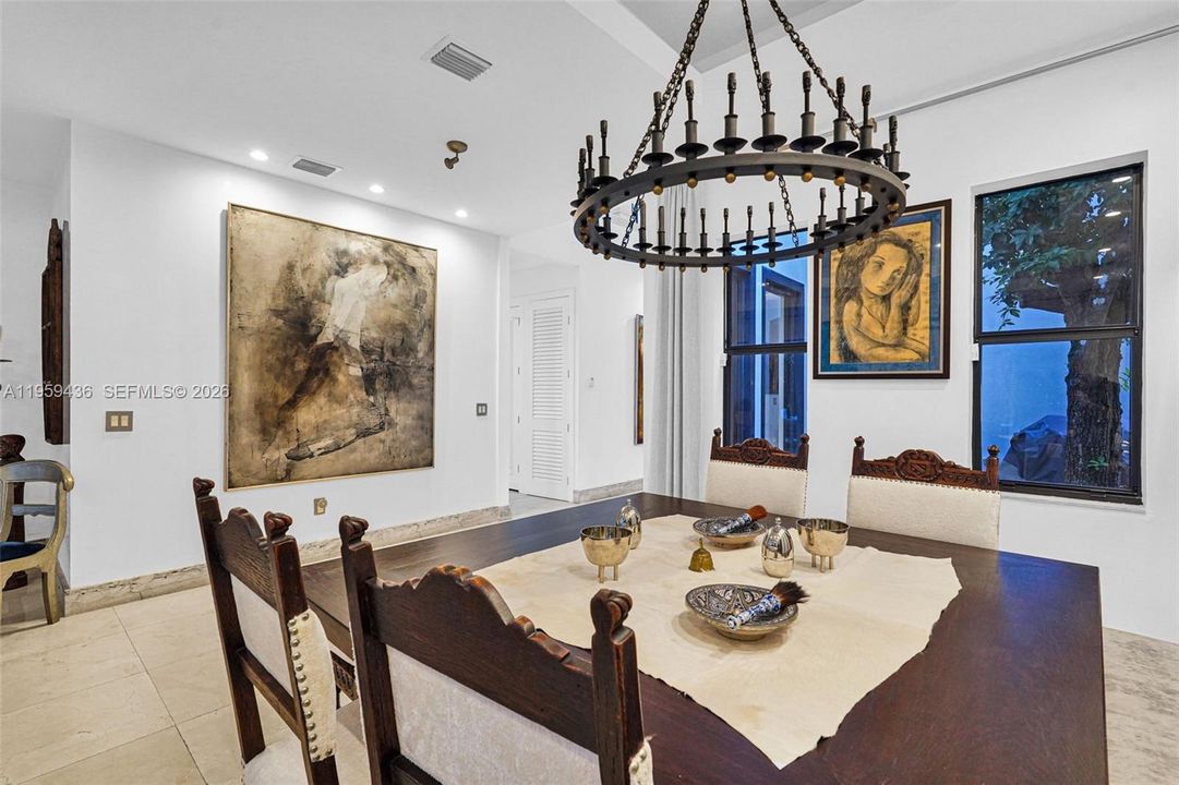 For Sale: $3,199,000 (4 beds, 4 baths, 3825 Square Feet)