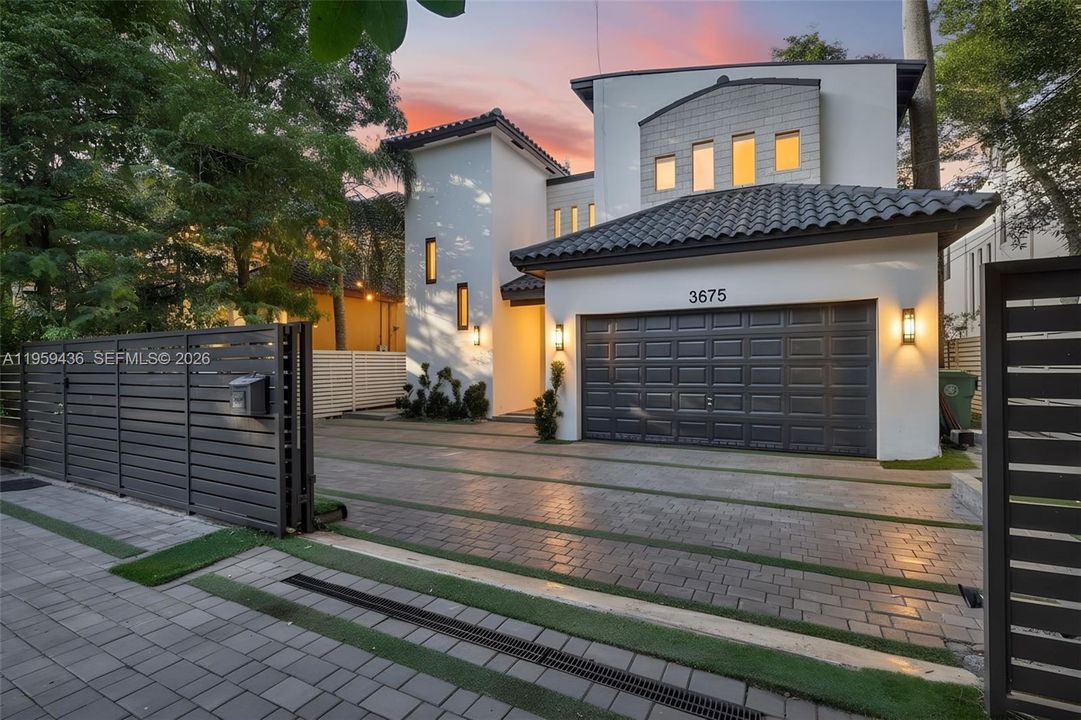 For Sale: $3,199,000 (4 beds, 4 baths, 3825 Square Feet)