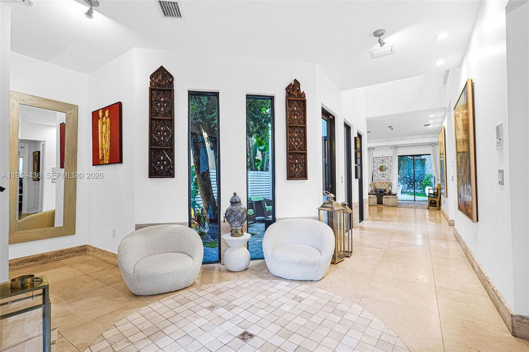 For Sale: $3,199,000 (4 beds, 4 baths, 3825 Square Feet)