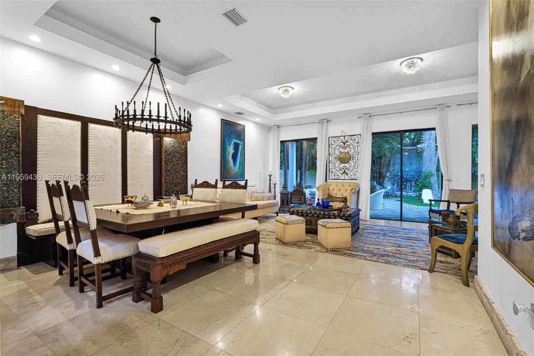 For Sale: $3,199,000 (4 beds, 4 baths, 3825 Square Feet)