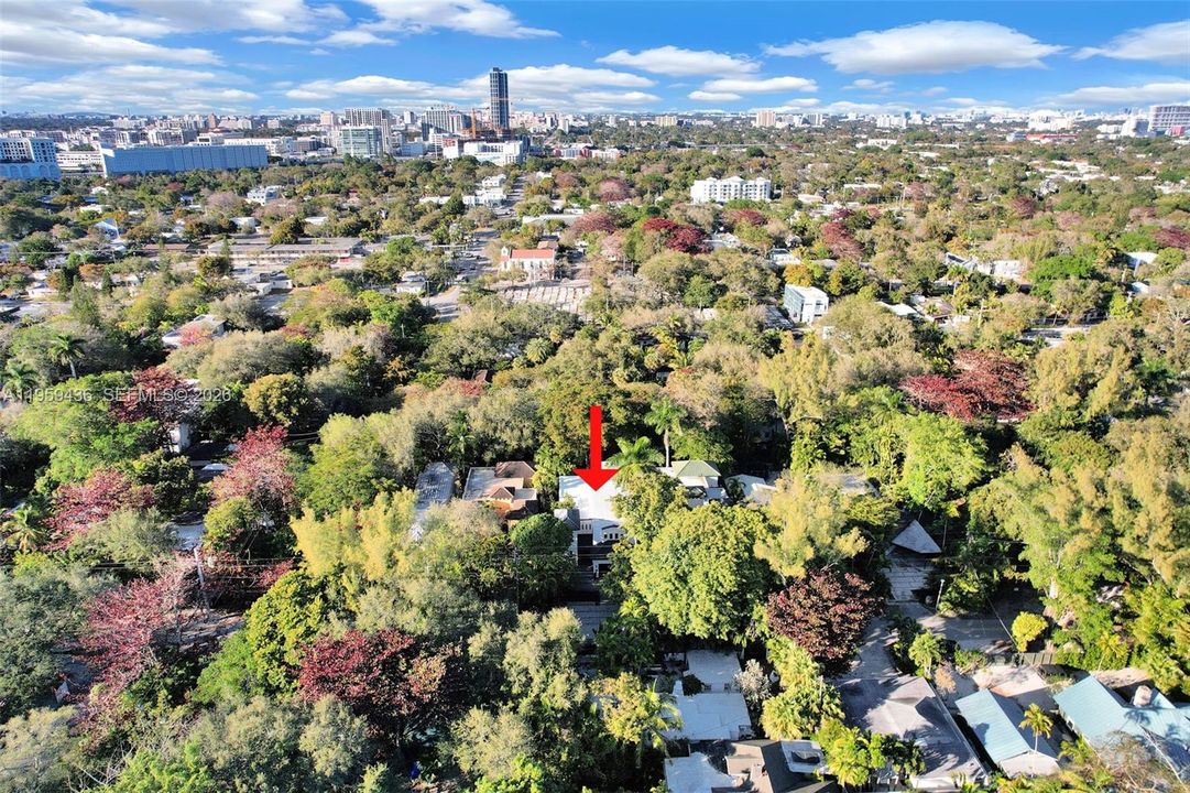 For Sale: $3,199,000 (4 beds, 4 baths, 3825 Square Feet)