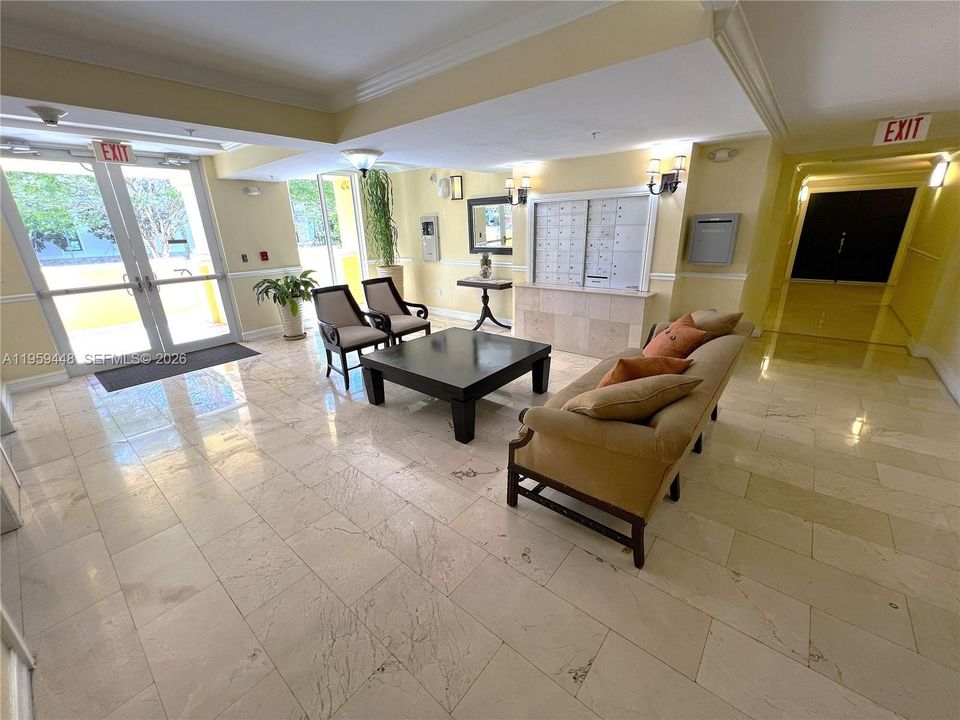 En Venta: $670,000 (2 camas, 2 baños, 1128 Pies cuadrados)