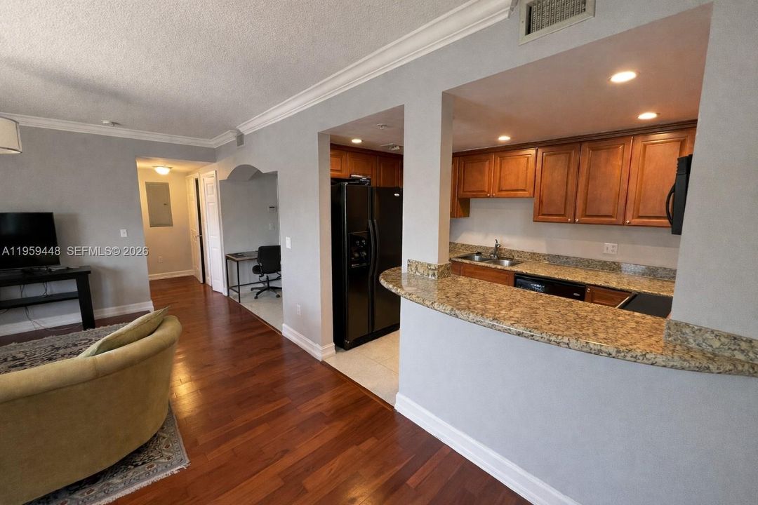 En Venta: $670,000 (2 camas, 2 baños, 1128 Pies cuadrados)