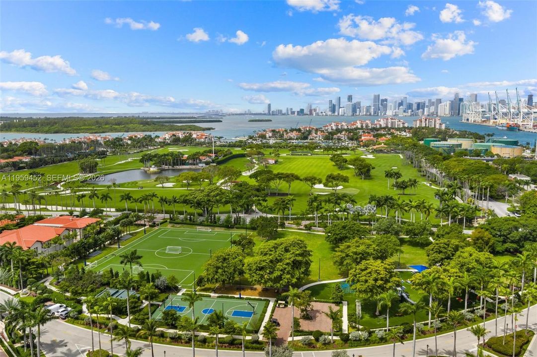 En Venta: $7,800,000 (3 camas, 3 baños, 2671 Pies cuadrados)