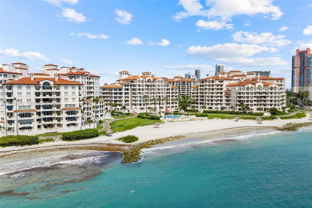 En Venta: $7,800,000 (3 camas, 3 baños, 2671 Pies cuadrados)