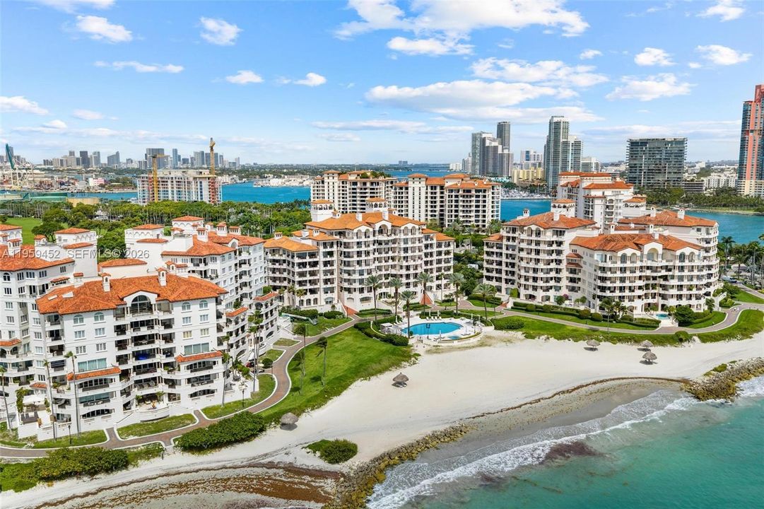 En Venta: $7,800,000 (3 camas, 3 baños, 2671 Pies cuadrados)