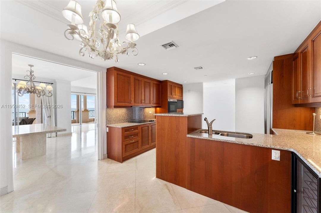 En Venta: $7,800,000 (3 camas, 3 baños, 2671 Pies cuadrados)