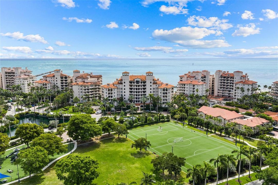 En Venta: $7,800,000 (3 camas, 3 baños, 2671 Pies cuadrados)