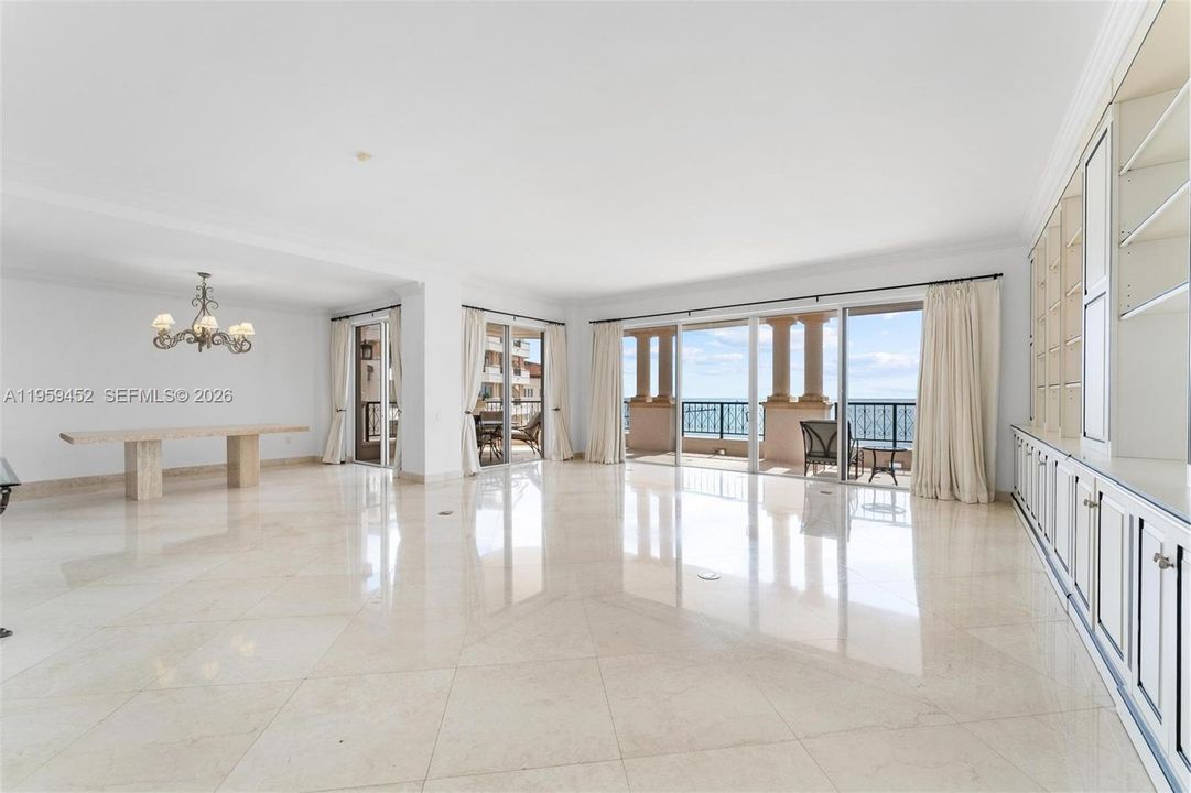 En Venta: $7,800,000 (3 camas, 3 baños, 2671 Pies cuadrados)