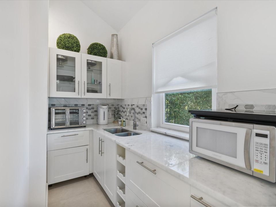 Back house Kitchen