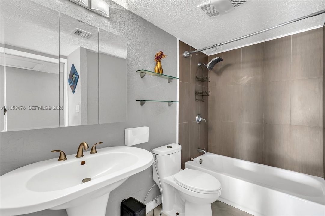 En Venta: $140,000 (1 camas, 1 baños, 670 Pies cuadrados)