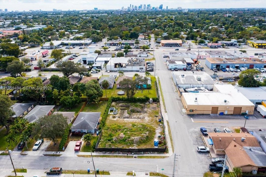 待售: $274,995 (0.14 acres)