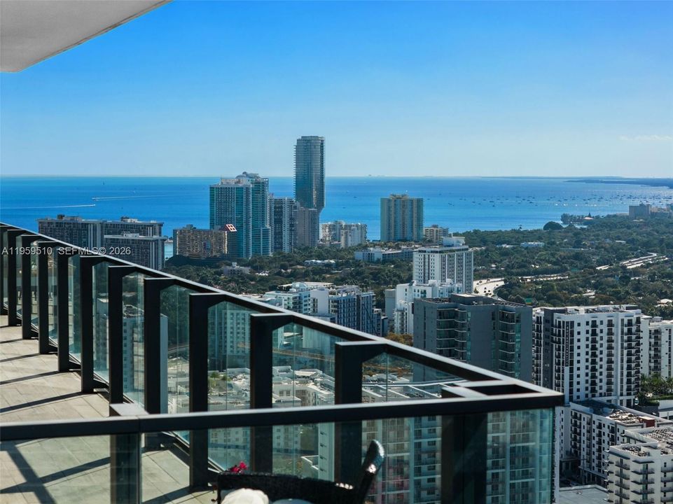 Vendido Recientemente: $1,399,000 (3 camas, 3 baños, 1675 Pies cuadrados)