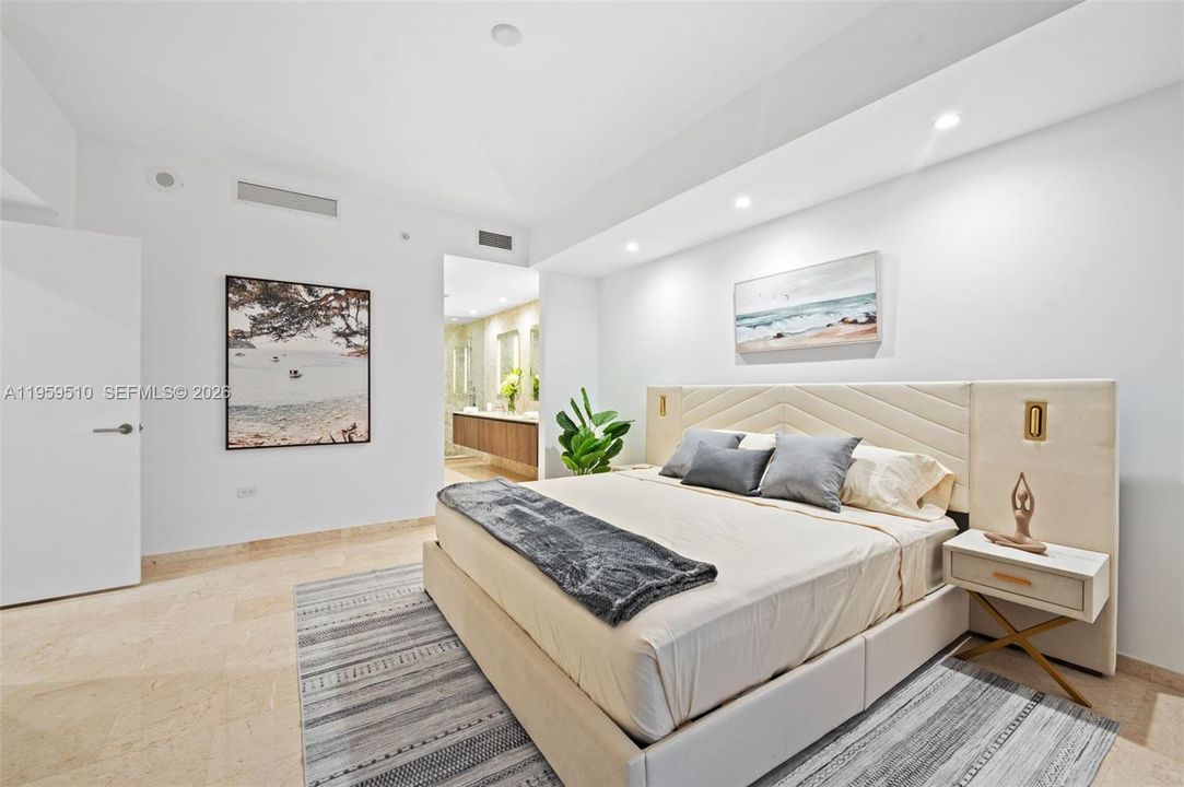 Vendido Recientemente: $1,399,000 (3 camas, 3 baños, 1675 Pies cuadrados)
