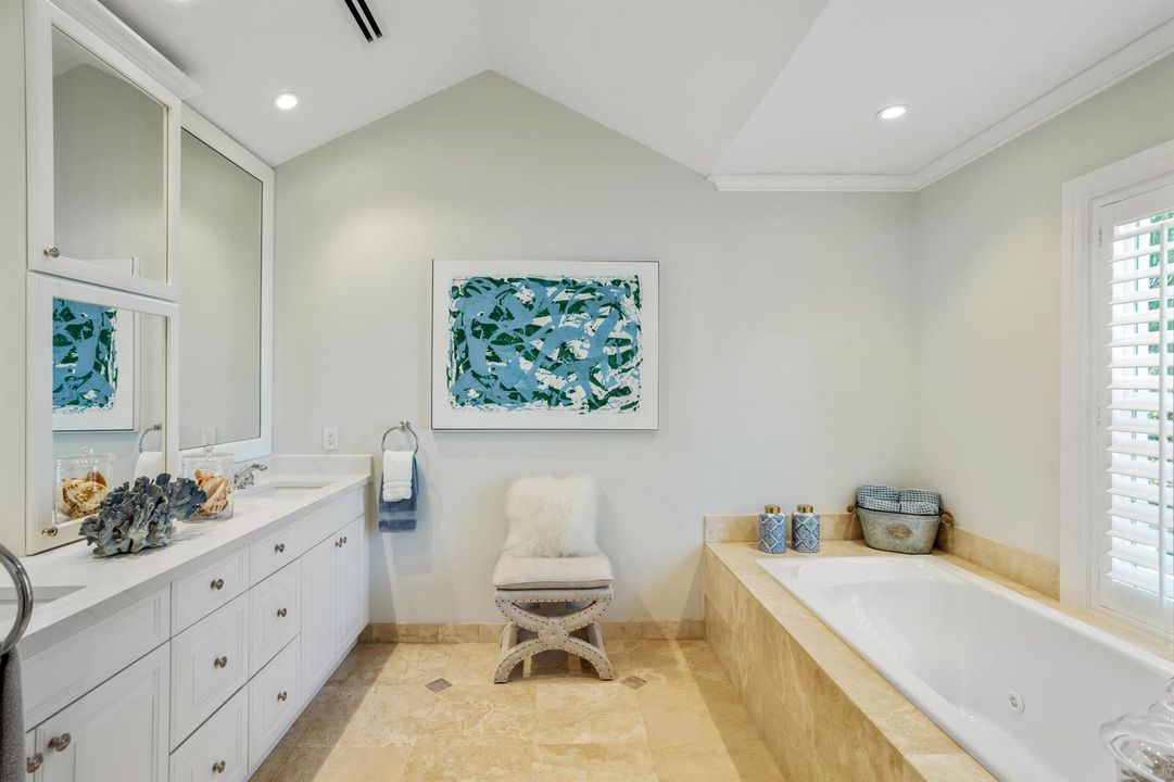 MASTER_BATH