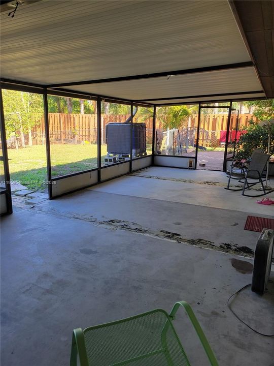 En Venta: $325,000 (3 camas, 2 baños, 0 Pies cuadrados)