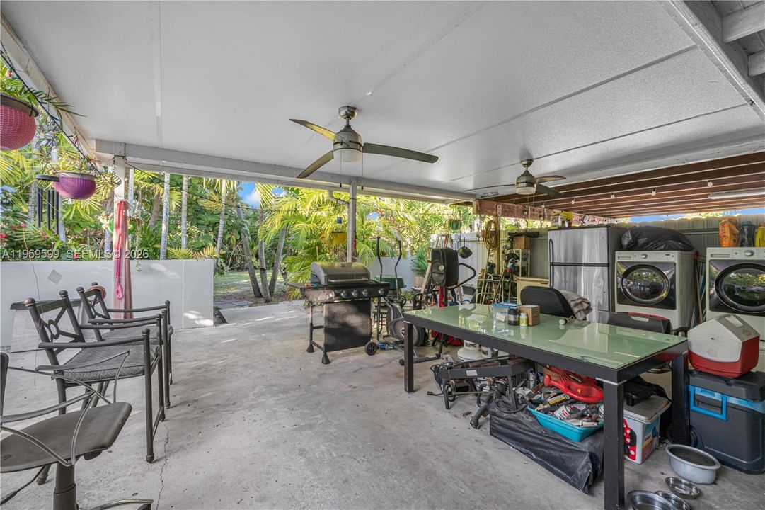 待售: $1,200,000 (0 贝兹, 0 浴室, 3156 平方英尺)