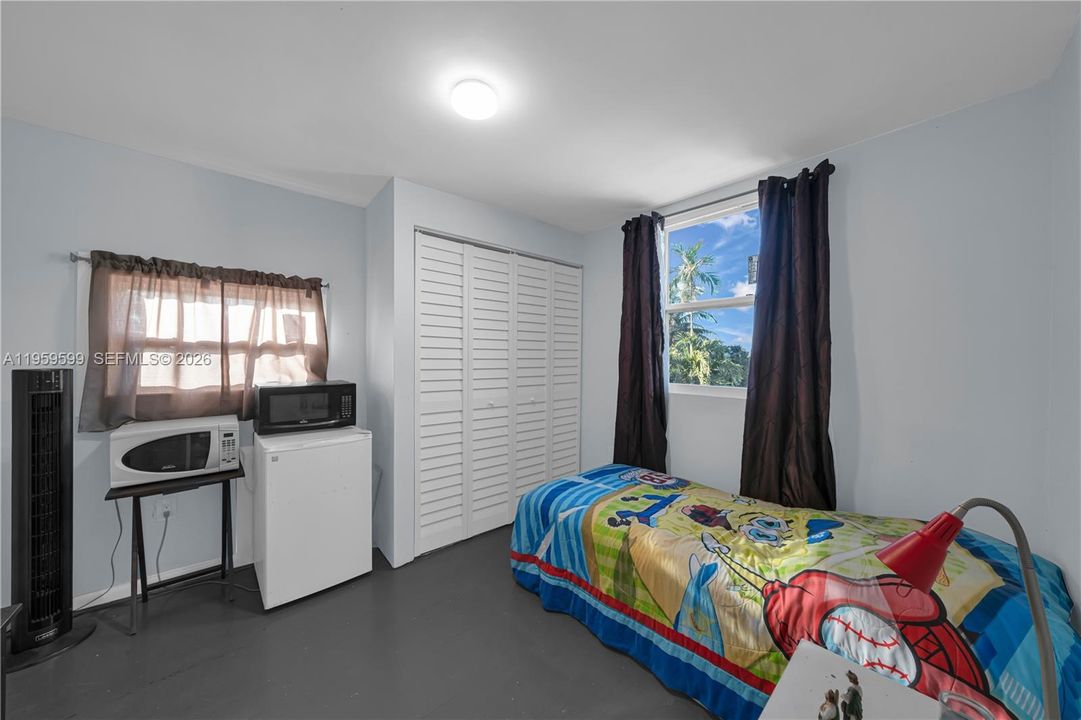 待售: $1,200,000 (0 贝兹, 0 浴室, 3156 平方英尺)