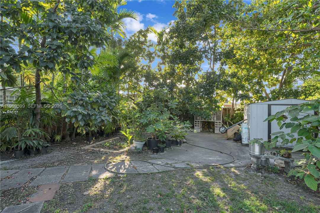 待售: $1,200,000 (0 贝兹, 0 浴室, 3156 平方英尺)