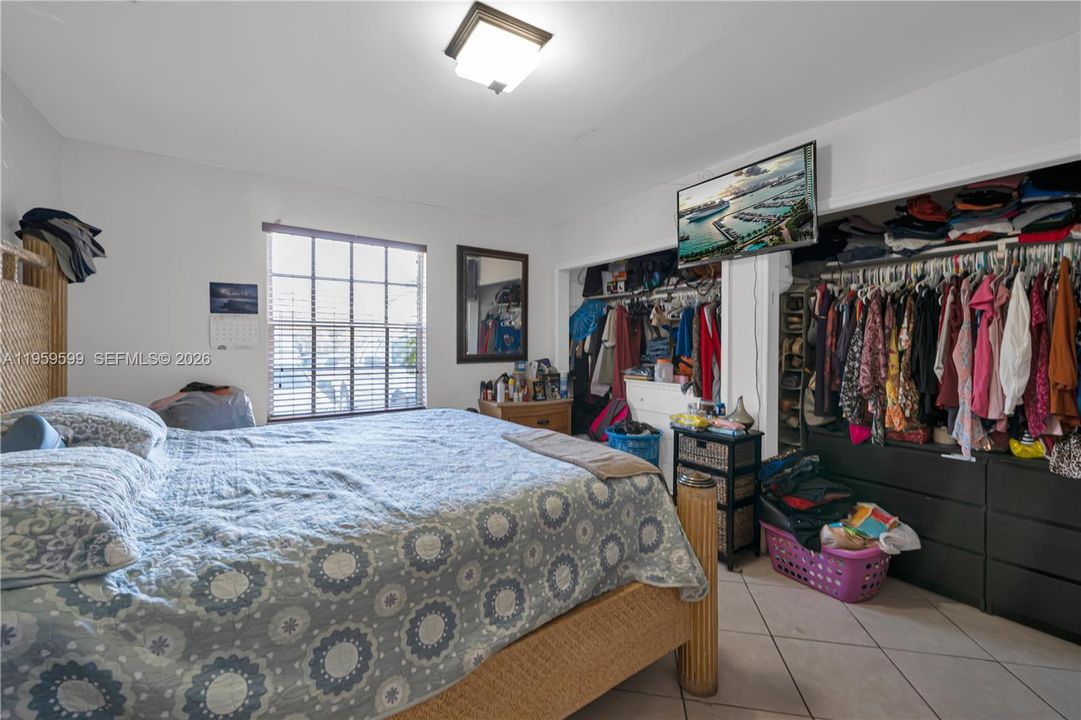 待售: $1,200,000 (0 贝兹, 0 浴室, 3156 平方英尺)