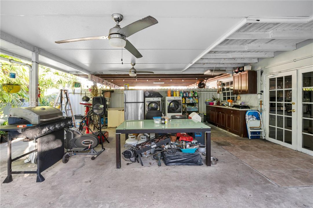 待售: $1,200,000 (0 贝兹, 0 浴室, 3156 平方英尺)