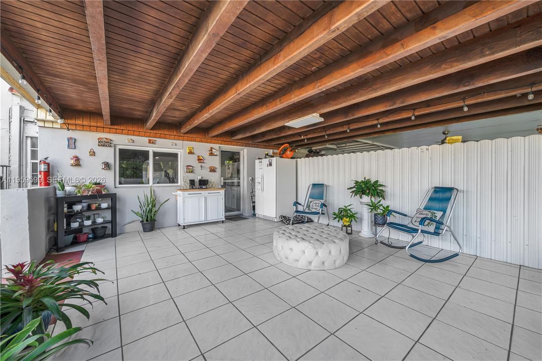 待售: $1,200,000 (0 贝兹, 0 浴室, 3156 平方英尺)