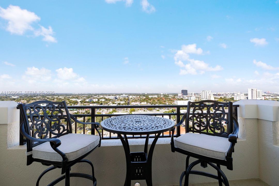 For Sale: $1,349,000 (2 beds, 2 baths, 1911 Square Feet)
