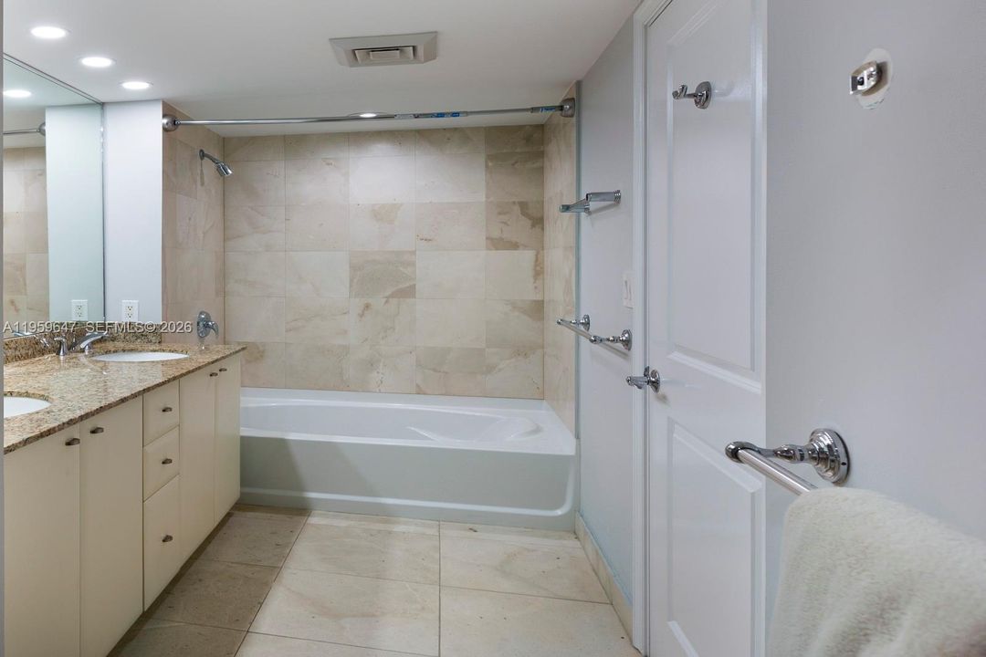 For Sale: $1,349,000 (2 beds, 2 baths, 1911 Square Feet)