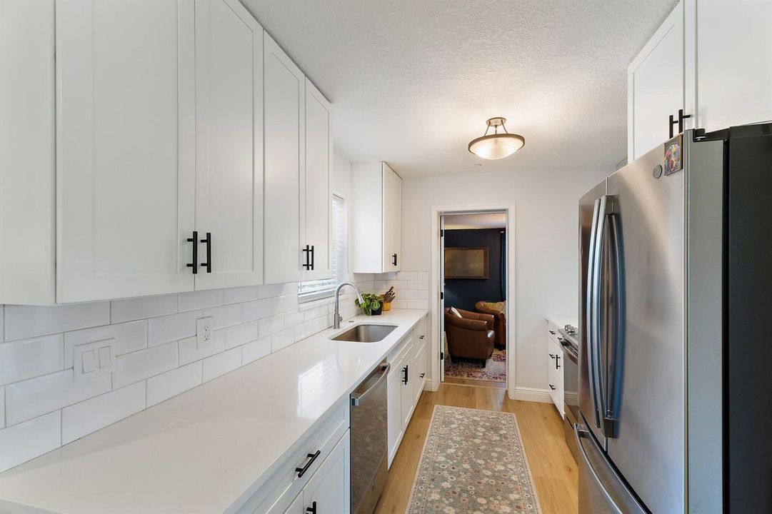 033-1401NLakeCt-WestPalmBeach-SMALL